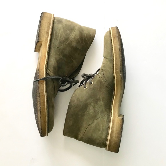 clarks mens nubuck boots